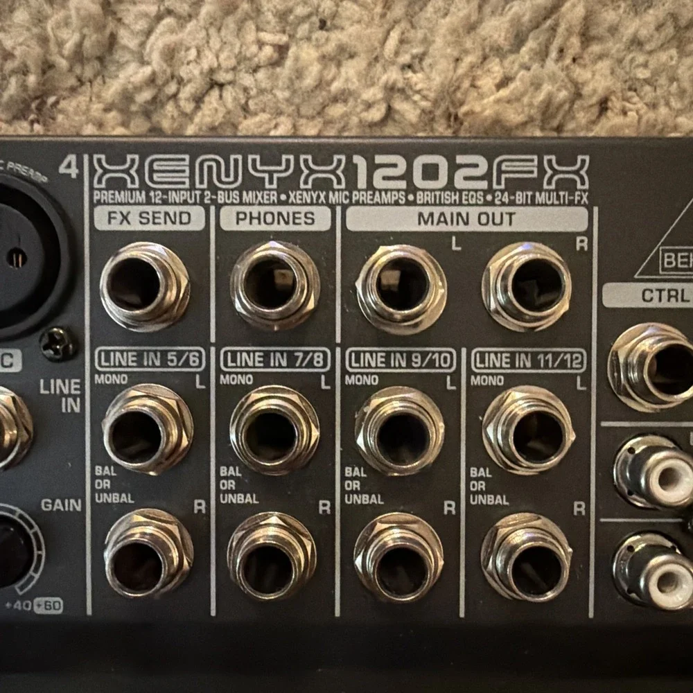 Behringer XENYX 1202FX Compact Mixer 12 CH 24bit Multi-Effector Untested No Cord